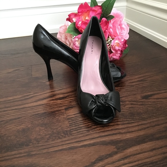 Tahari Peep Toe Fancy Pumps - Open Toe Black Pumps - Picture 3 of 7